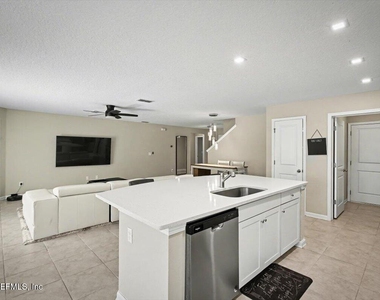 4948 Big Pine Drive - Photo Thumbnail 18