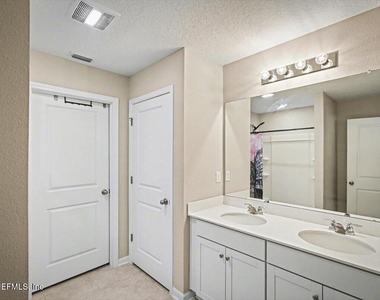 4948 Big Pine Drive - Photo Thumbnail 25
