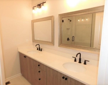 139 Pacer Place - Photo Thumbnail 26