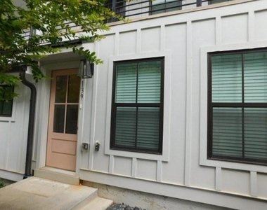 139 Pacer Place - Photo Thumbnail 1
