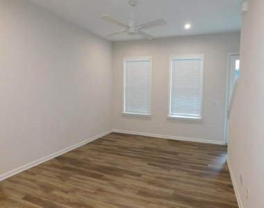 139 Pacer Place - Photo Thumbnail 14