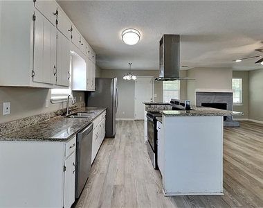 4956 W Ridge Drive - Photo Thumbnail 3
