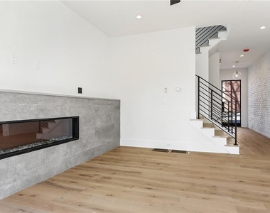 2985 Lookout Place Ne - Photo Thumbnail 9