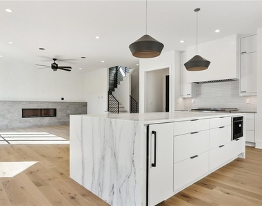 2985 Lookout Place Ne - Photo Thumbnail 18