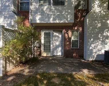 3233 Glenloch Place - Photo Thumbnail 11