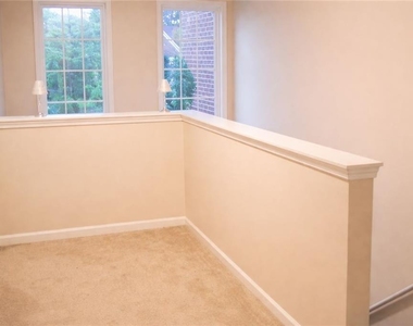 3233 Glenloch Place - Photo Thumbnail 8