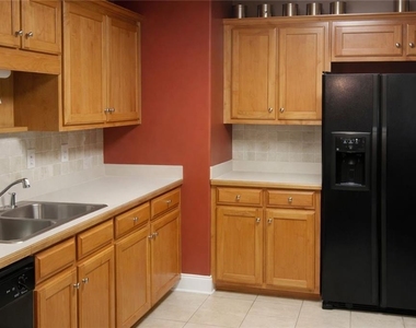 3233 Glenloch Place - Photo Thumbnail 7