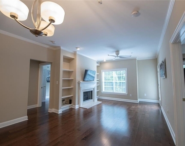 3275 Ne Lenox Road Ne - Photo Thumbnail 7
