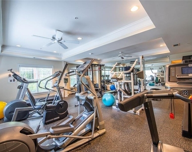 3275 Ne Lenox Road Ne - Photo Thumbnail 24