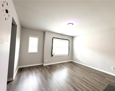 2418 Ivy Meadow Lane - Photo Thumbnail 13