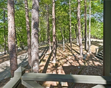 114 Cherokee Drive S - Photo Thumbnail 31