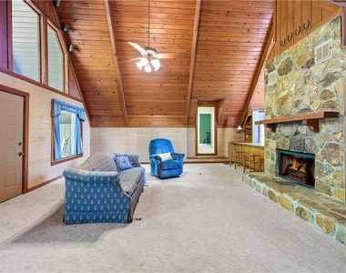 114 Cherokee Drive S - Photo Thumbnail 9