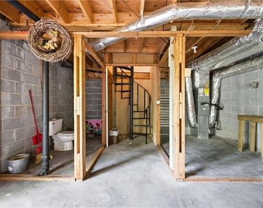 114 Cherokee Drive S - Photo Thumbnail 34