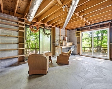 114 Cherokee Drive S - Photo Thumbnail 35