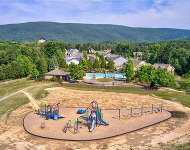 114 Cherokee Drive S - Photo Thumbnail 56