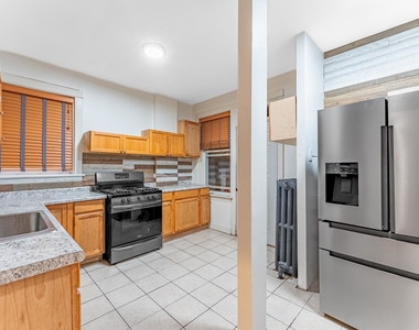 4938 W Monroe Street - Photo Thumbnail 2
