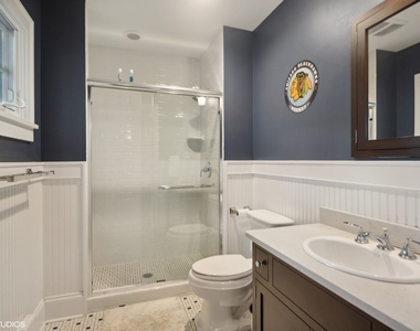 645 N Park Boulevard - Photo Thumbnail 12