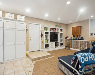 645 N Park Boulevard - Photo Thumbnail 16