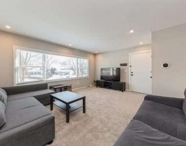 856 E Capri Drive - Photo Thumbnail 1