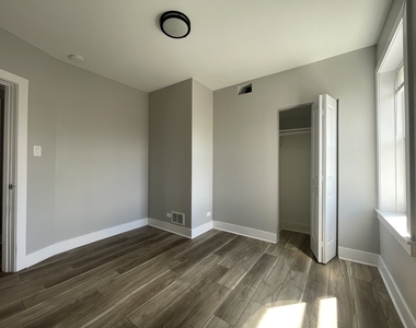 722 N Austin Boulevard - Photo Thumbnail 6