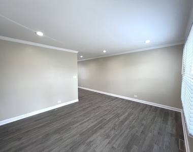 206 Raupp Boulevard - Photo Thumbnail 7