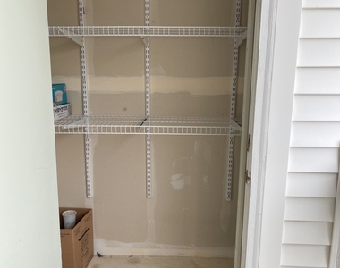 1517 Silverstone Drive - Photo Thumbnail 21