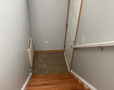 1517 Silverstone Drive - Photo Thumbnail 2