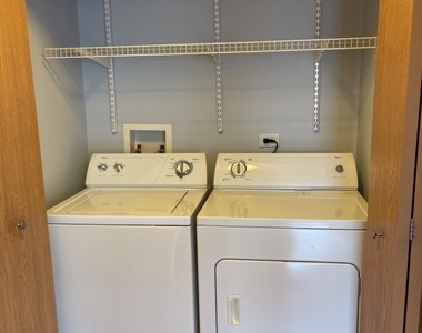 1517 Silverstone Drive - Photo Thumbnail 18