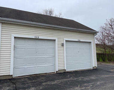 1517 Silverstone Drive - Photo Thumbnail 22