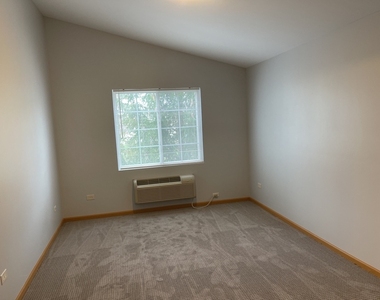 1517 Silverstone Drive - Photo Thumbnail 10