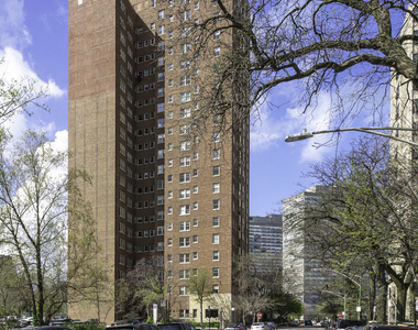 5000 S Cornell Avenue - Photo Thumbnail 21