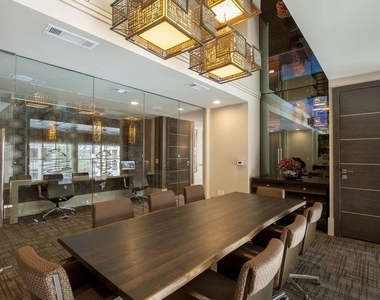 2111 Westheimer Road - Photo Thumbnail 9