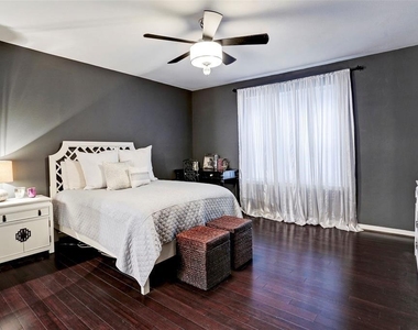 3401 Timmons Lane - Photo Thumbnail 11