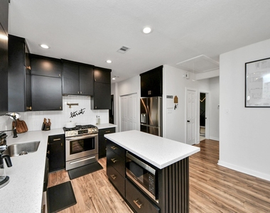 111 Jenkins Street - Photo Thumbnail 9