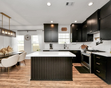 111 Jenkins Street - Photo Thumbnail 8