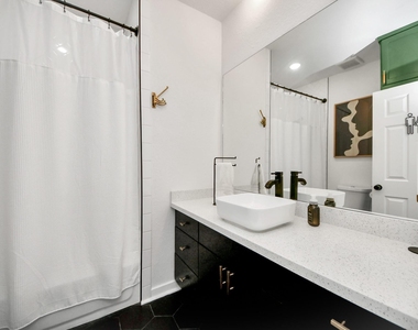 111 Jenkins Street - Photo Thumbnail 17