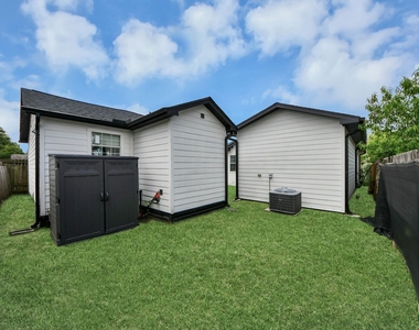 111 Jenkins Street - Photo Thumbnail 20