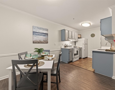 7575 Willow Chase Blvd - Photo Thumbnail 2
