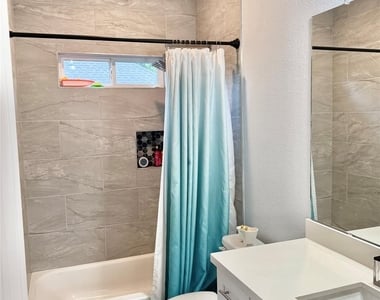 17501 Deer Creek Drive - Photo Thumbnail 7