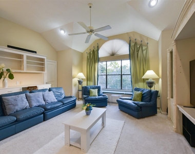 14810 Tumbling Falls Court - Photo Thumbnail 21