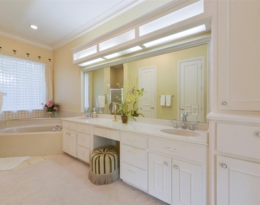 14810 Tumbling Falls Court - Photo Thumbnail 15