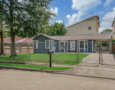 3330 Kelton Street - Photo Thumbnail 2