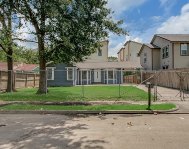 3330 Kelton Street - Photo Thumbnail 3