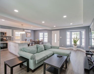3330 Kelton Street - Photo Thumbnail 10