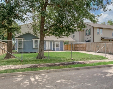 3330 Kelton Street - Photo Thumbnail 4