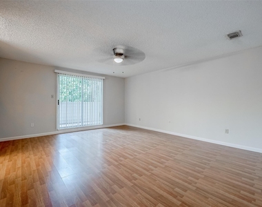 2915 Windchase Boulevard - Photo Thumbnail 20