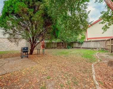 2915 Windchase Boulevard - Photo Thumbnail 6