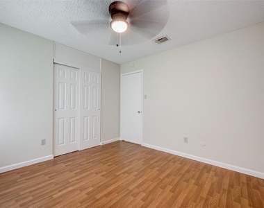 2915 Windchase Boulevard - Photo Thumbnail 22