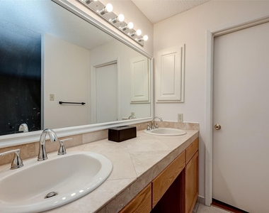 2915 Windchase Boulevard - Photo Thumbnail 26