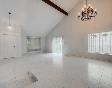 2915 Windchase Boulevard - Photo Thumbnail 3